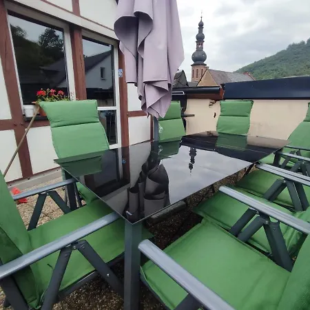 Innenstadt Mit Dachterasse, Grill, Bis 8 Personen, 3 Sz Cochem