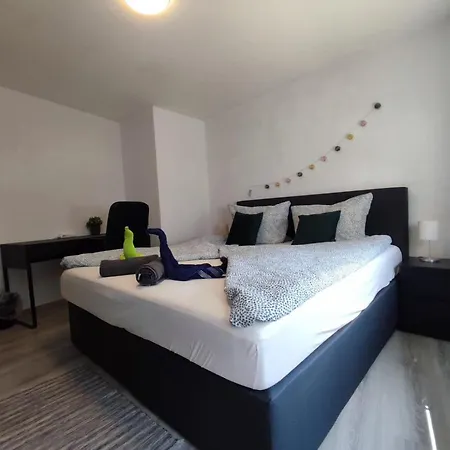 Innenstadt Mit Dachterasse, Grill, Bis 8 Personen, 3 Sz Apartment Cochem