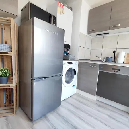 Innenstadt Mit Dachterasse, Grill, Bis 8 Personen, 3 Sz * Cochem