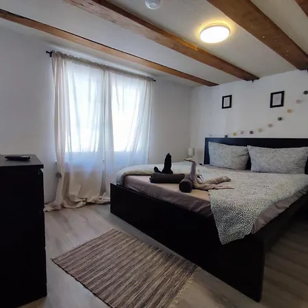 Innenstadt Mit Dachterasse, Grill, Bis 8 Personen, 3 Sz Appartement Cochem