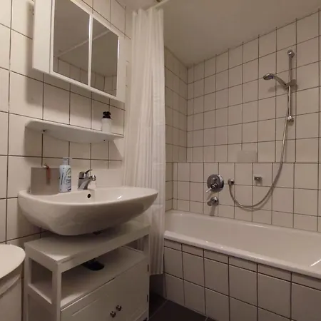 Innenstadt Mit Dachterasse, Grill, Bis 8 Personen, 3 Sz Cochem