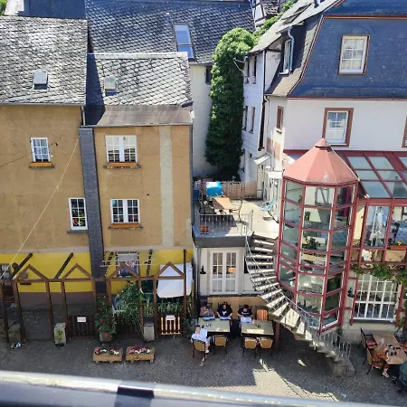 Innenstadt Mit Dachterasse, Grill, Bis 8 Personen, 3 Sz