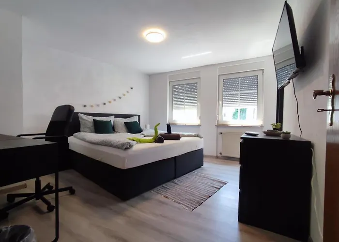 Innenstadt Mit Dachterasse, Grill, Bis 8 Personen, 3 Sz アパート コッヘム