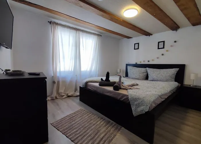 Innenstadt Mit Dachterasse, Grill, Bis 8 Personen, 3 Sz Апартаменты Кохем